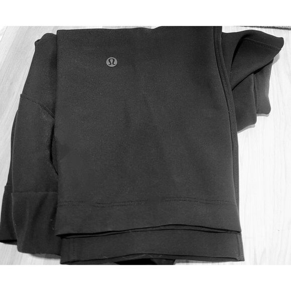 Lululemon Cropped Black Pants Women's Size 4 - Picture 4 of 5